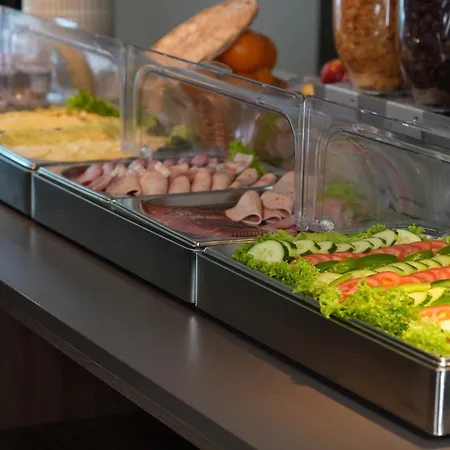 佛恩豪塞霍夫酒店 2*