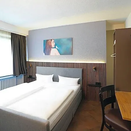 فندق Frohnhauser Hof 3*